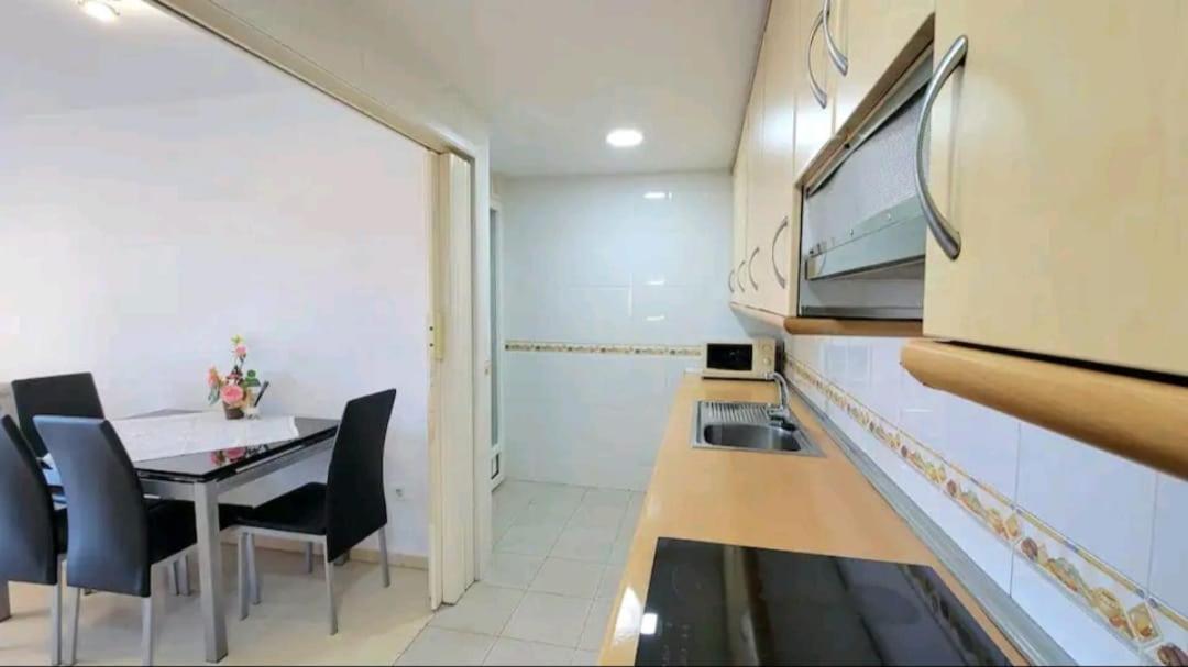 Vacanza Luxury Complex- Parking , Pool Only In The Summer , Rincon De Loix Apartment Benidorm Exterior photo