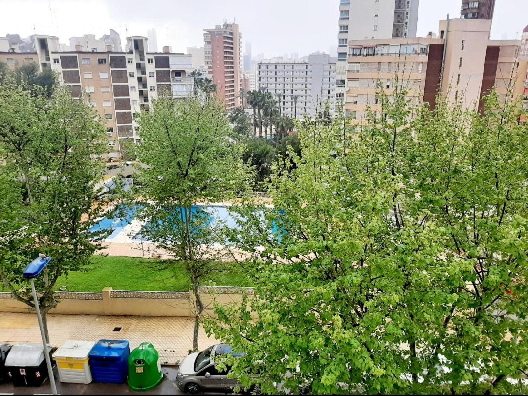 Vacanza Luxury Complex- Parking , Pool Only In The Summer , Rincon De Loix Apartment Benidorm Exterior photo
